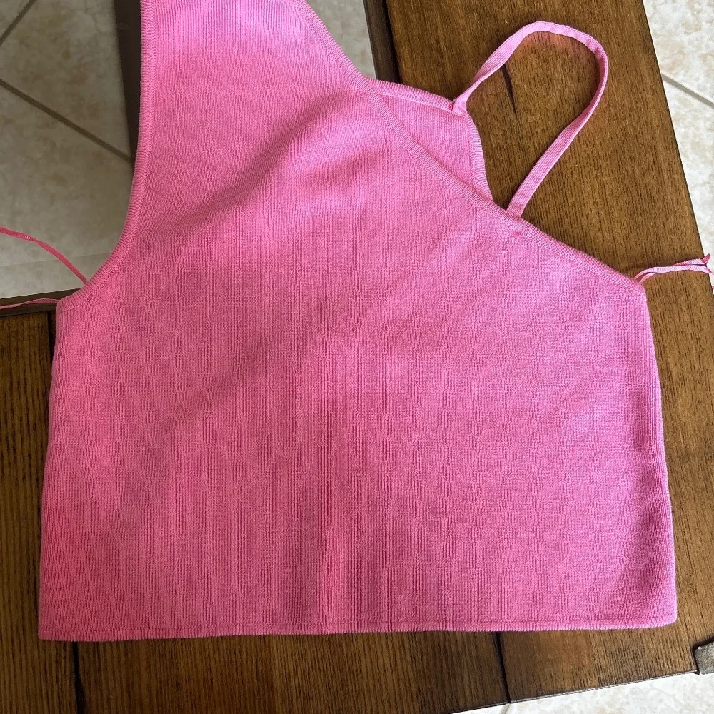 Hot pink crop top - Picture 1 of 4